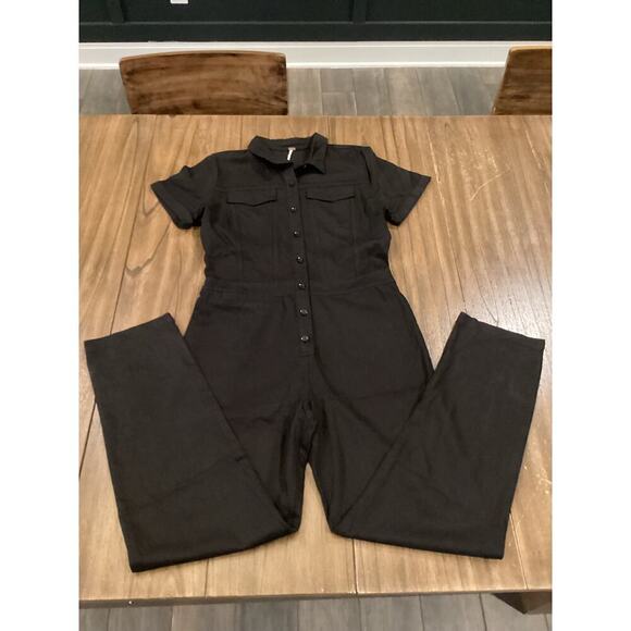YFB Young Fabulous & Broke Short Sleeve Button Down Chest Pocket Black Jumpsuit - Picture 16 of 16